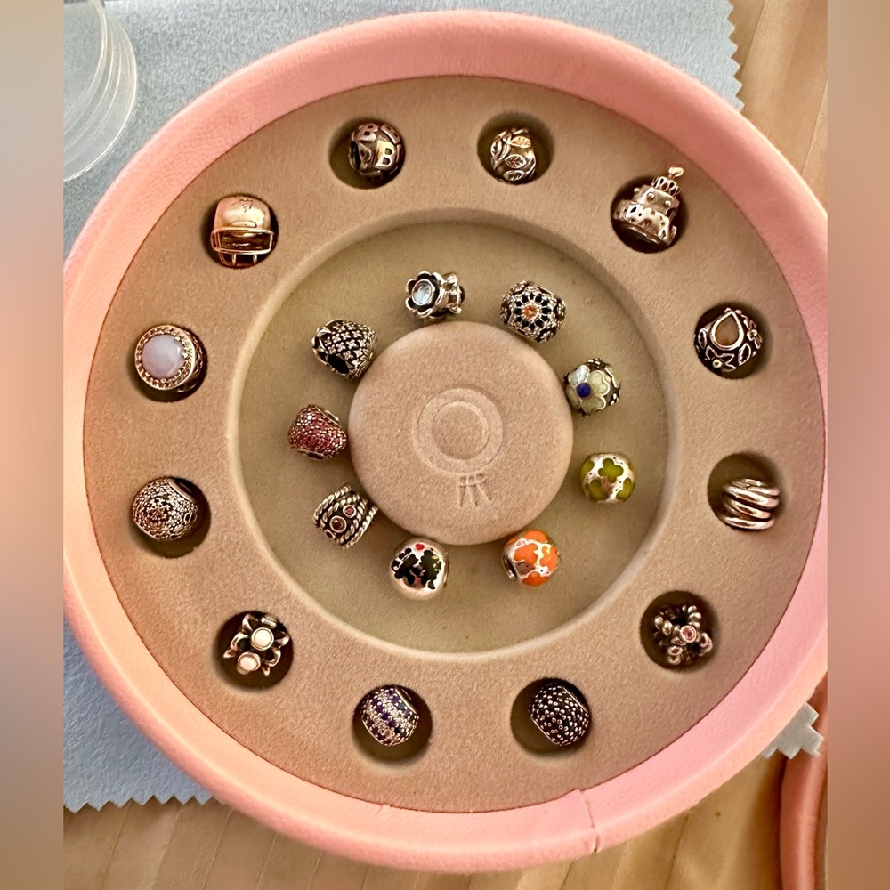 Authentic RETIRED PANDORA CHARMs‼️Message for more info‼️Perfect Gift